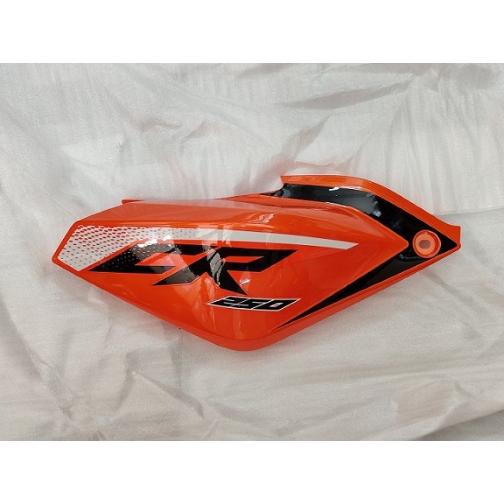 CR250 - 109 SAĞ YAN KAPAK TURUNCU