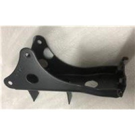 AR100T-2A 039
ÖN PANEL BAĞLANTI DEMİRİ